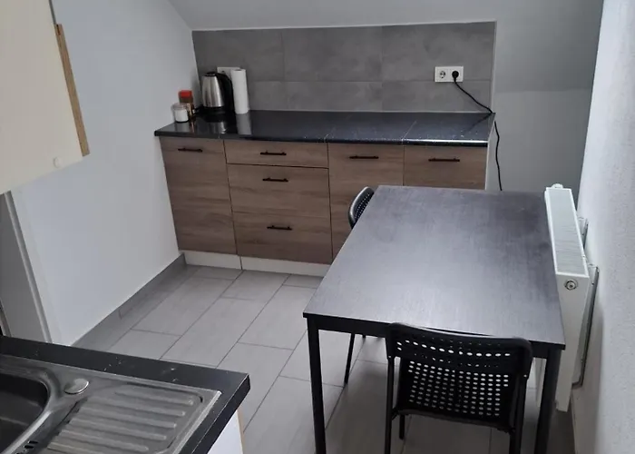 Olivia Hamberg Strasse 49 In *